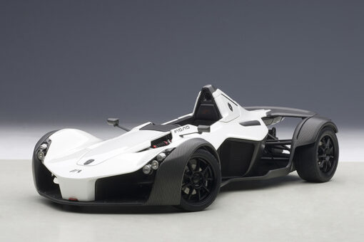 AUTOART 18111 1/18 BAC MONO (METALLIC PEARL WHITE)