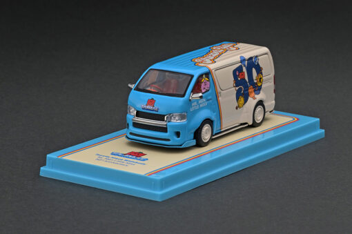 TARMAC WORKS 1/64 TOYOTA HIACE WIDEBODY MR MEN LITTLE MISS - 50th ANNIVERSARY ( WITH OIL CAN )