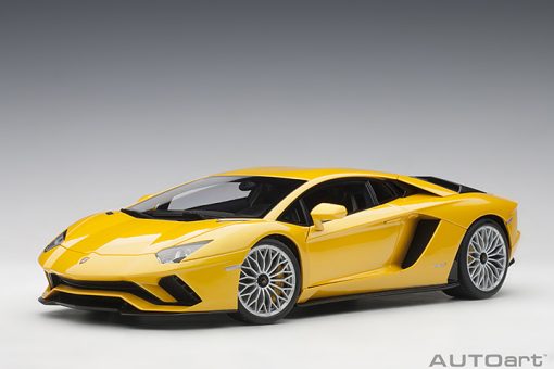 AUTOART 79132 1/18 LAMBORGHINI AVENTADOR S - NEW GIALLO ORION/PEARL YELLOW