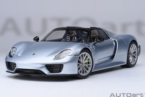AUTOART 77923 1/18  PORSCHE 918 SPYDER WEISSACH PACKAGE (LIQUID METAL CHROME BLUE)