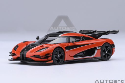 AUTOART 1/64  20044  KOENIGSEGG ONE : 1 (LAVA ORANGE/CARBON FIBER/SILVER ACCENTS)