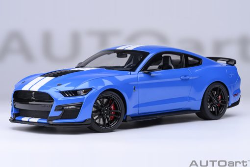 AUTOART 1/18  73094  FORD MUSTANG SHELBY GT500 (GRABBER BLUE)