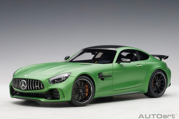 AUTOART 1/18 Mercedes-AMG GT R (AMG Green Hell Magno)