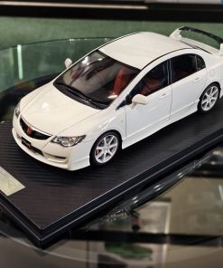 ONEMODEL 1/18 HONDA CIVIC TYPE-R FD2 Championship White Late Version