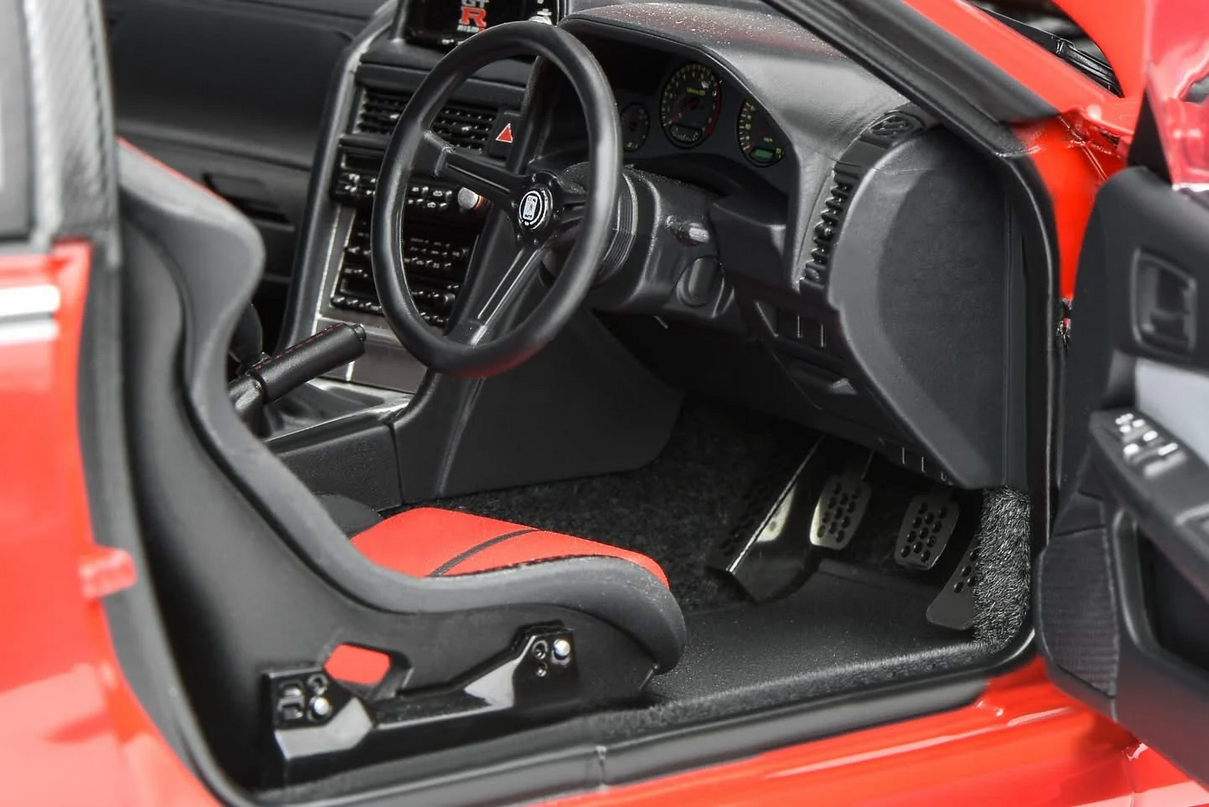 MOTORHELIX 1/18 Nissan Skyline GT-R (R34) CUSTOMIZED VERSION Red - Image 14